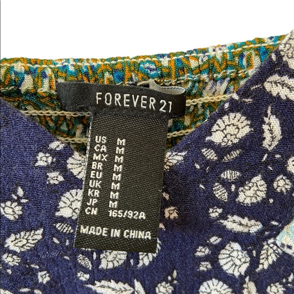 Forever 21 SUMMERY CROP TOP - Picture 5 of 5